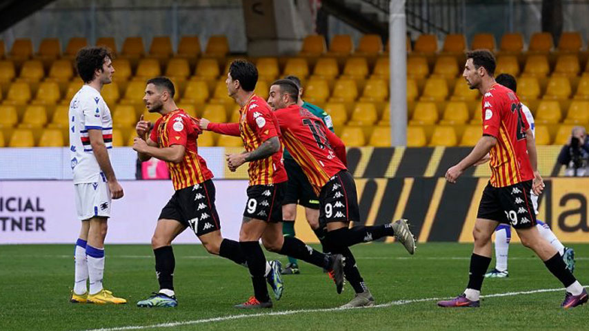 กัลโช่ ซีรีย์ อา อิตาลี : Benevento VS ซามพ์โดเรีย