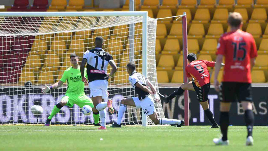 กัลโช่ ซีรีย์ อา อิตาลี : Benevento VS อูดิเนเซ่