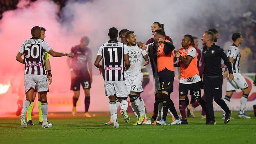 กัลโช่ ซีรีย์ อา อิตาลี : Salernitana VS อูดิเนเซ่